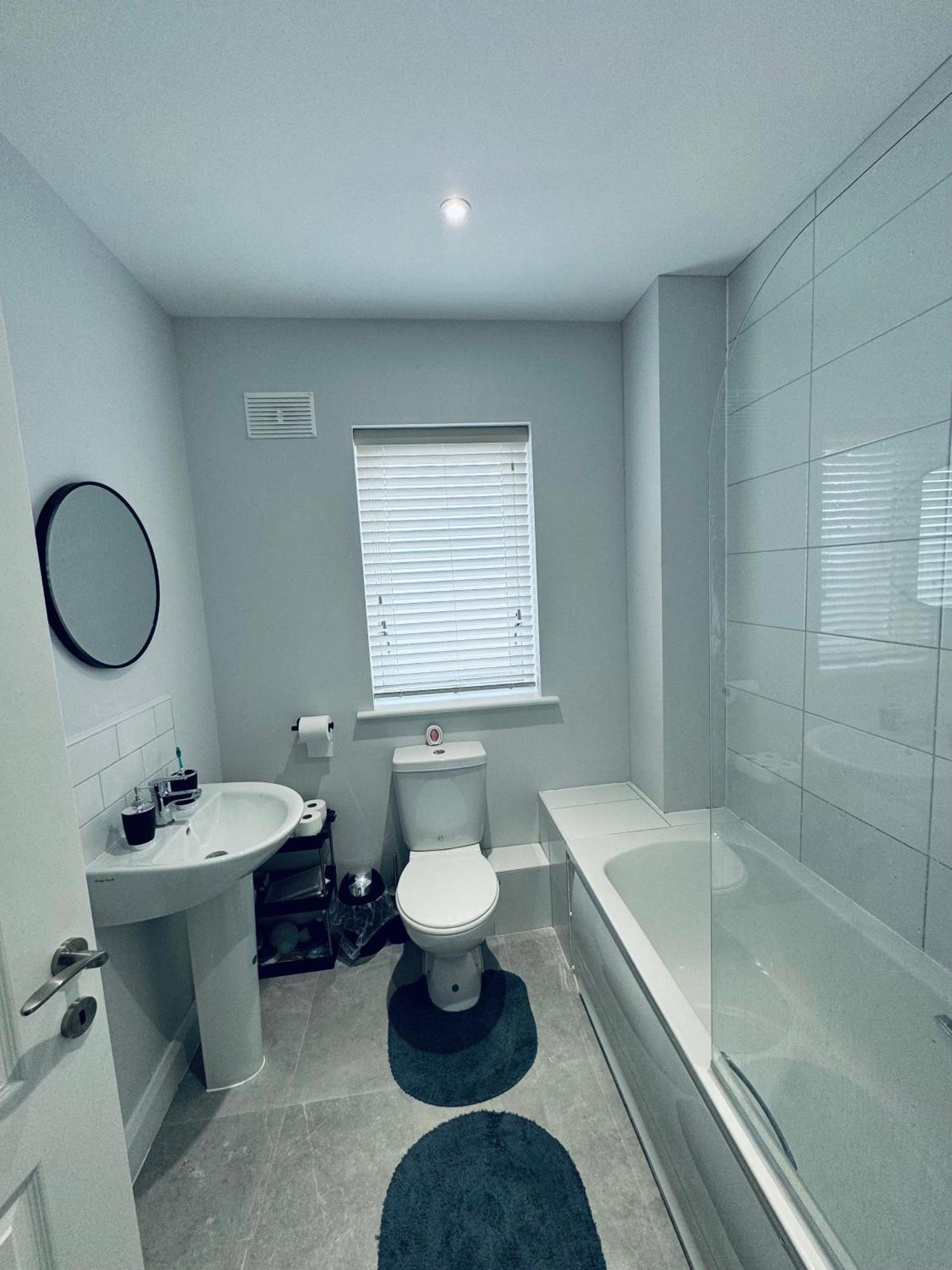 Modern Double & Single Room With Cozy Vibes Athy Ngoại thất bức ảnh